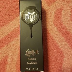 Kat von D lock it foundation (light 44 cool)